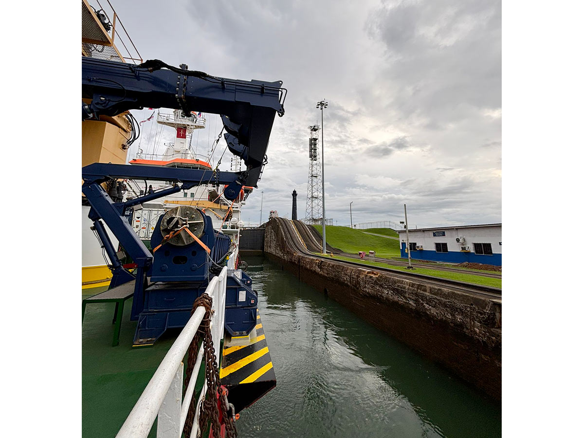 Foto della Laura Bassi a Panama